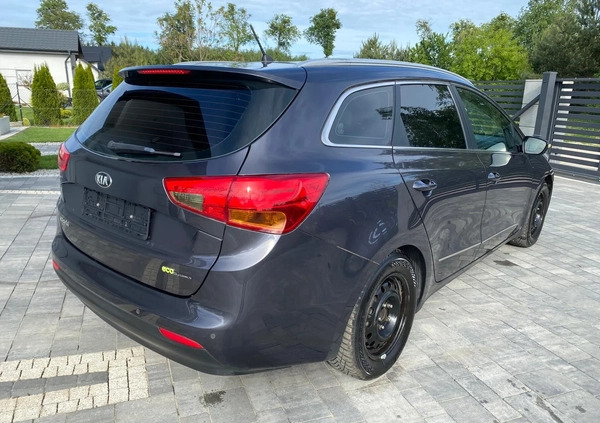 Kia Ceed cena 23900 przebieg: 163900, rok produkcji 2013 z Świecie małe 379